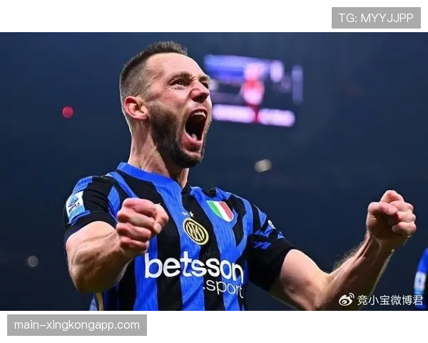 范戴克深谈欧联杯之路 费耶诺德老将分享宝贵欧战经验 范戴克深谈欧联杯之路 费耶诺德老将分享宝贵欧战经验